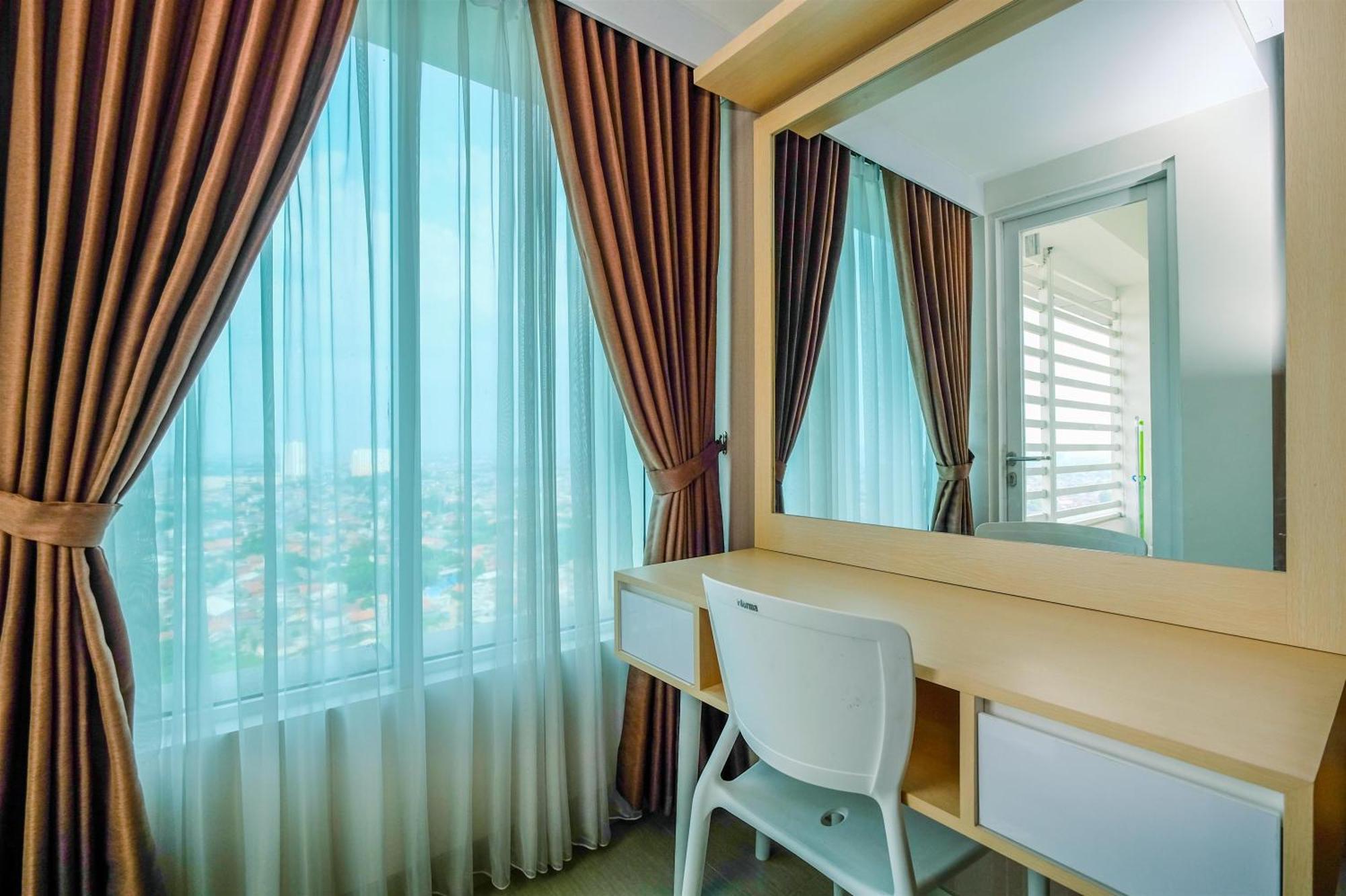 Cozy And Great Choice At Grand Kamala Lagoon By Travelio Apartemen Bekasi