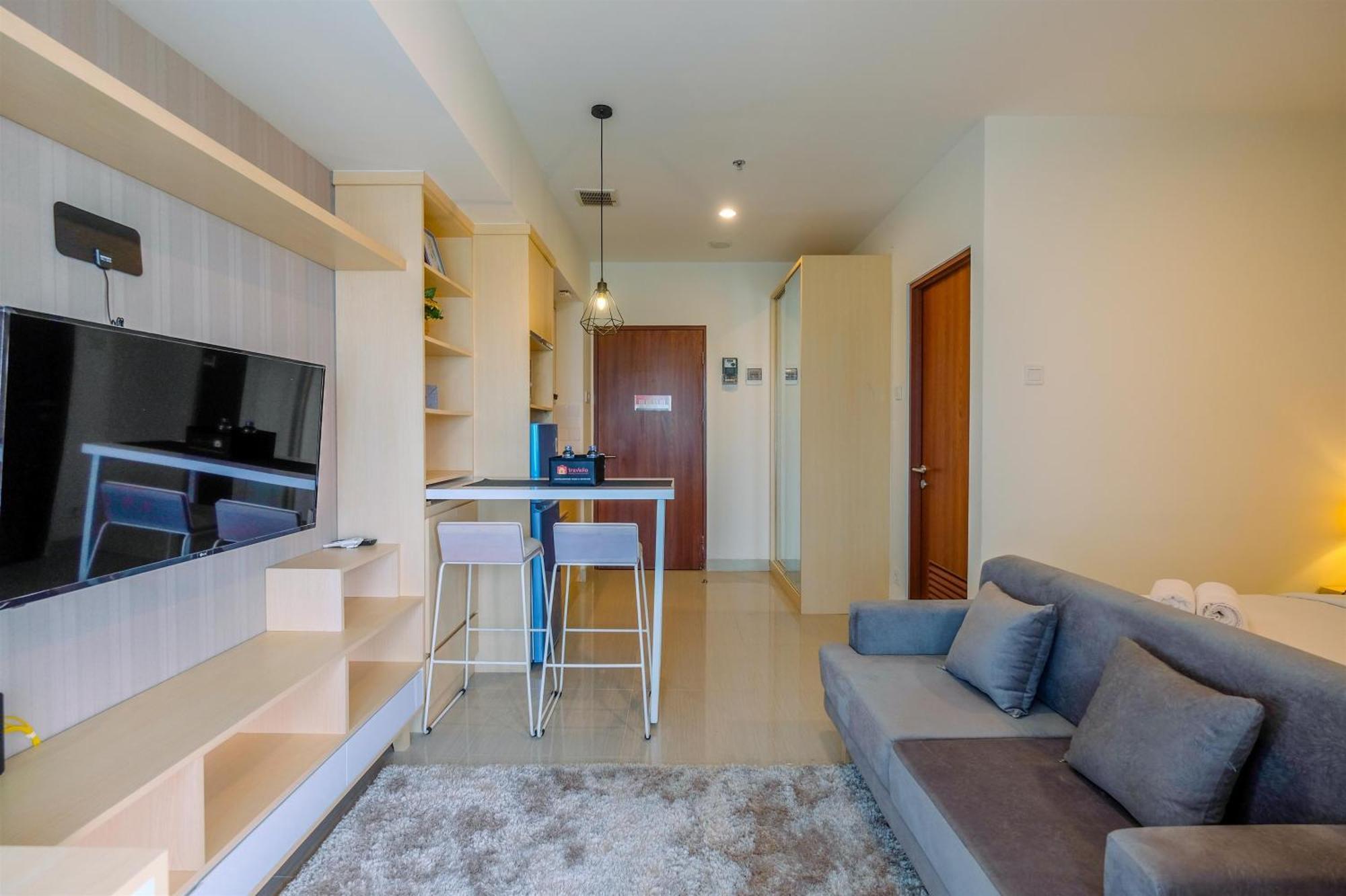 Cozy And Great Choice At Grand Kamala Lagoon By Travelio * Bekasi